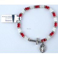 Elastic bracelet with red and white glass beads