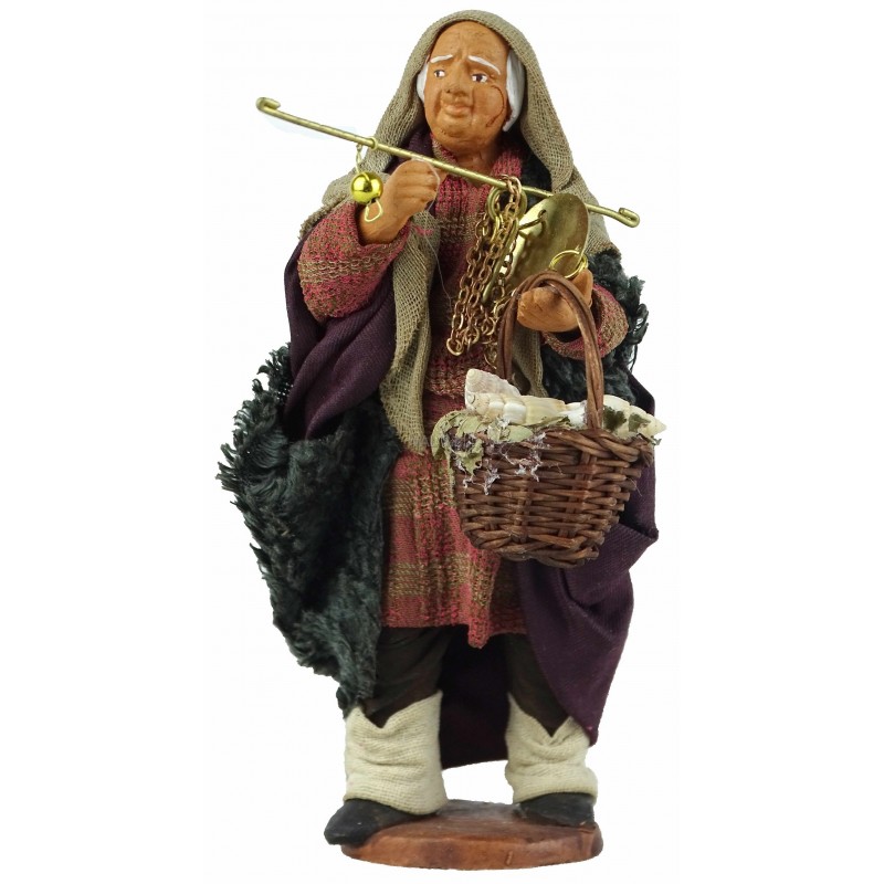 Man with scales with basket in hand terracotta 12 cm